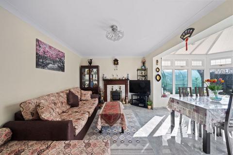3 Kenny Drive, Carshalton, SM5 4PH