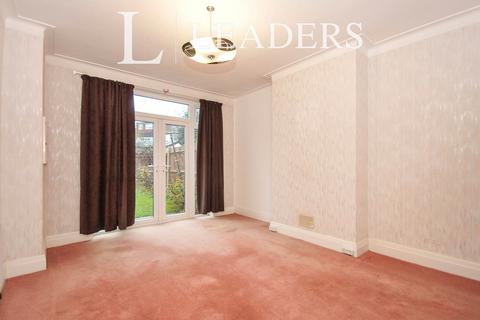 3 bedroom terraced house to rent, Langley Way, BR4