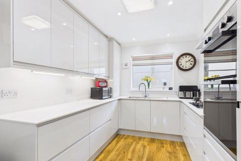 2 bedroom bungalow for sale, Poltair Road, Penryn - Delightful bungalow