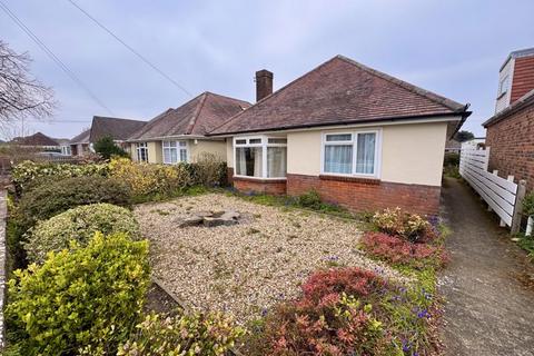 2 bedroom detached bungalow for sale, Cranleigh Gardens, Southbourne
