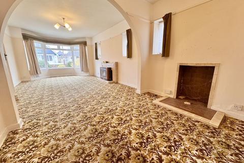 2 bedroom detached bungalow for sale, Cranleigh Gardens, Southbourne