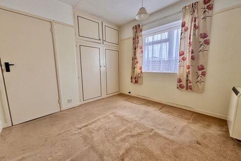 2 bedroom detached bungalow for sale, Cranleigh Gardens, Southbourne