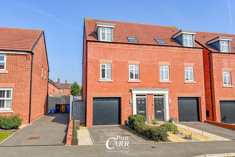 26 Taylor Way, Lichfield, WS13 6US