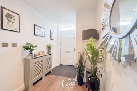 26 Taylor Way, Lichfield, WS13 6US