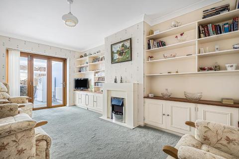 111 Oregon Square, Orpington, BR6 8BE