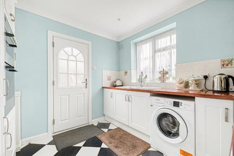 111 Oregon Square, Orpington, BR6 8BE