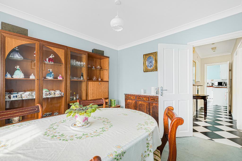 Bedroom 2/dining room