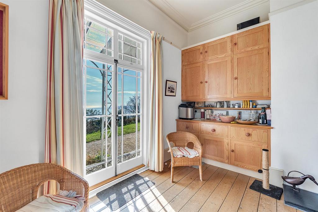 Breakfast room