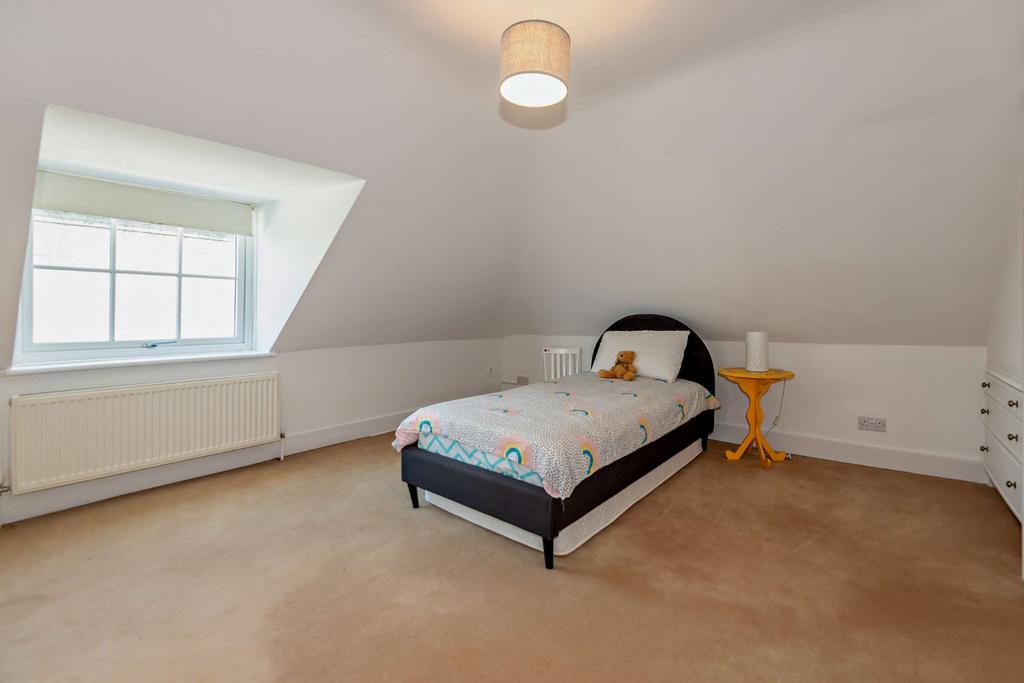 Ensuite Loft Room
