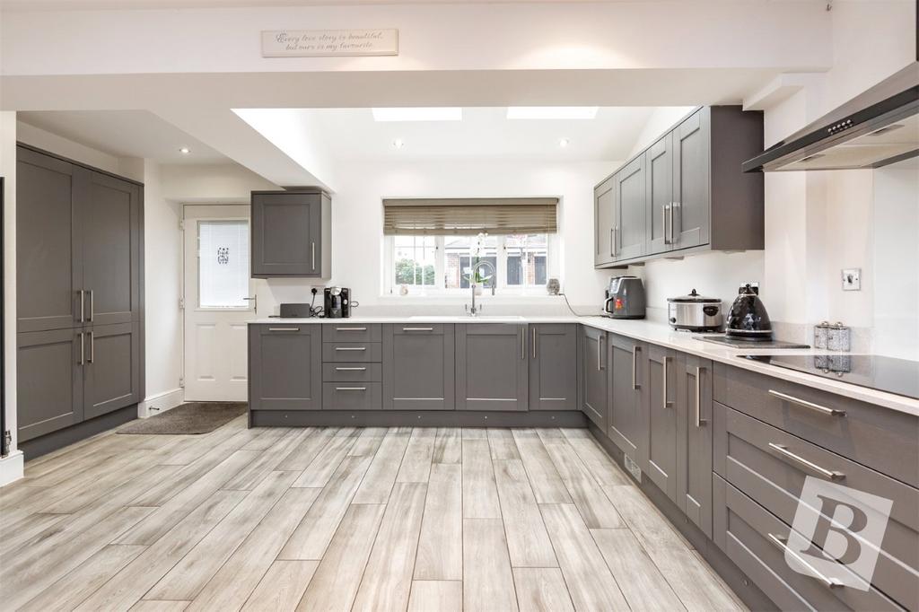 Kitchen/Breakfast Rm