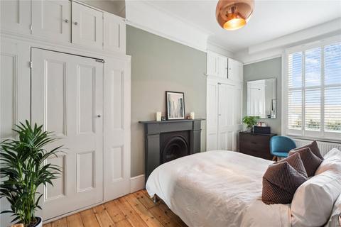 1 bedroom apartment for sale, Malwood Road, SW12