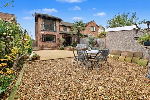 4 bedroom semi-detached house for sale - Templegate Avenue, Leeds, West Yorkshire
