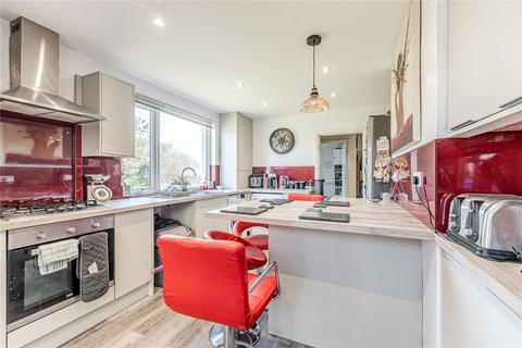 24 Albert Road, Oulton, Leeds, LS26 8TE
