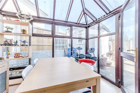 24 Albert Road, Oulton, Leeds, LS26 8TE