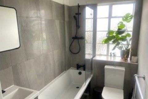 1 bedroom apartment for sale, Corner Fielde, Streatham Hill, London