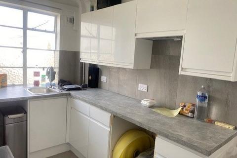1 bedroom apartment for sale, Corner Fielde, Streatham Hill, London