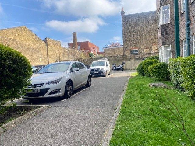 Driveway view, driveway