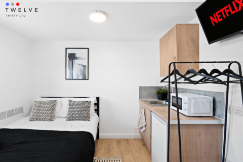 undefined, Modern Studio Apartment - A4 - 2 min from Norwood Junction