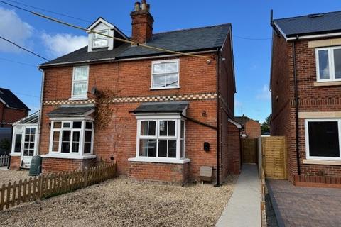 undefined, Windmill Road, Reading RG7