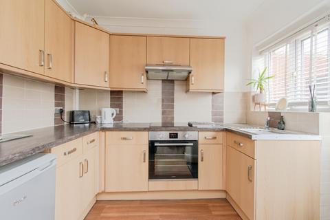 3 bedroom detached house for sale, Aketon Road, West Yorkshire WF10