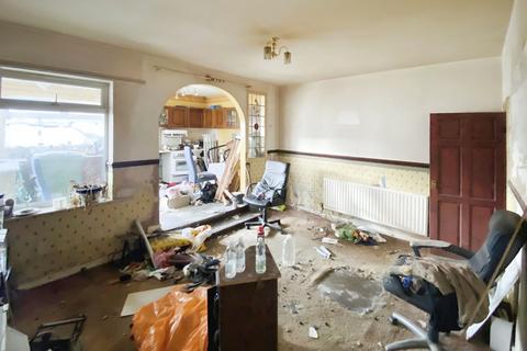 3 bedroom semi-detached house for sale, Hunloke Road, Chesterfield S42