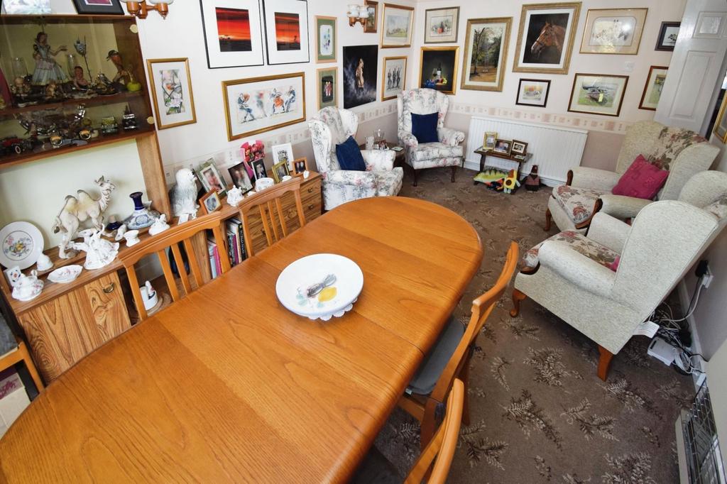 Living/Dining Room