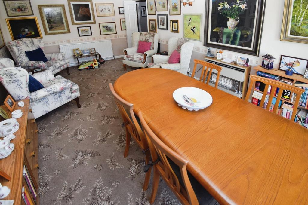 Living/Dining Room