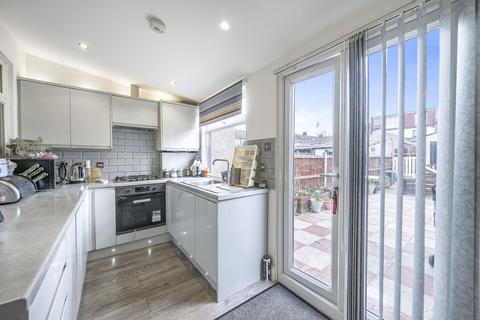 3 bedroom terraced house for sale, Sunnymead Avenue, Mitcham CR4