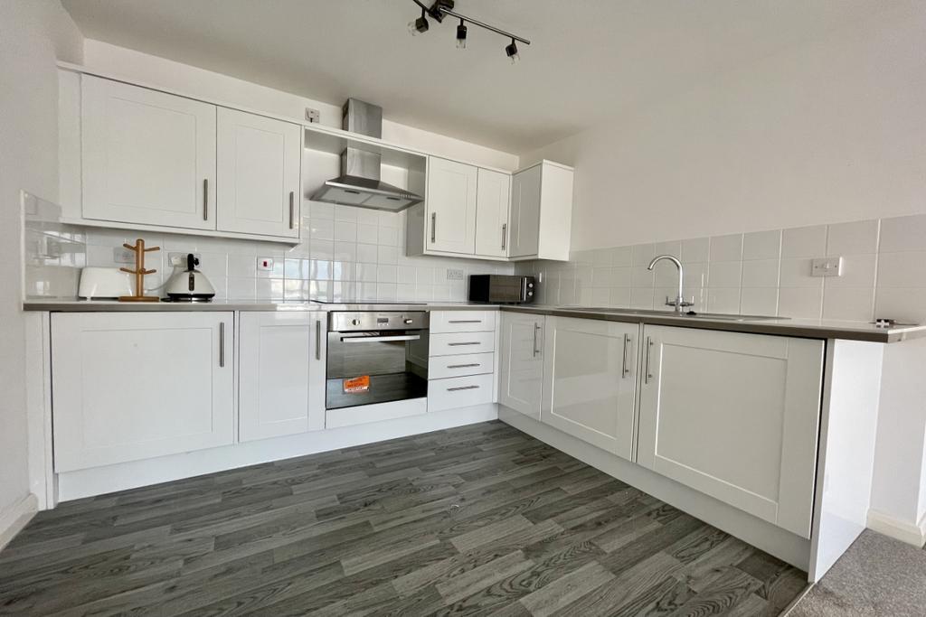 Kitchen / Living Roo