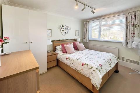 4 Bournes Close, Sturry, Canterbury, CT2 0LH