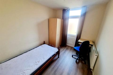 undefined, Warwick Court, Leicestershire LE11