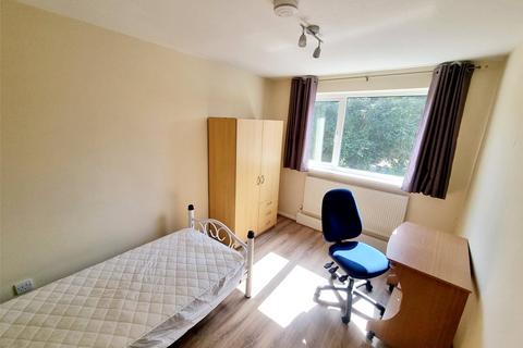 4 bedroom terraced house for sale, Warwick Court, Leicestershire LE11