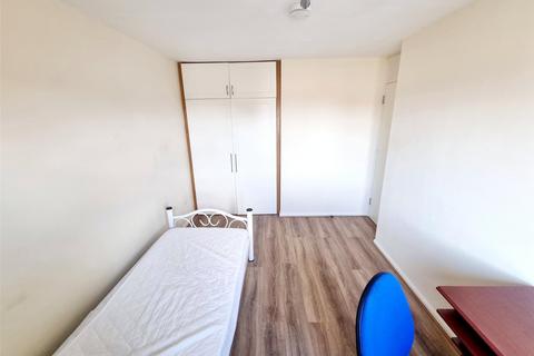 4 bedroom terraced house for sale, Warwick Court, Leicestershire LE11