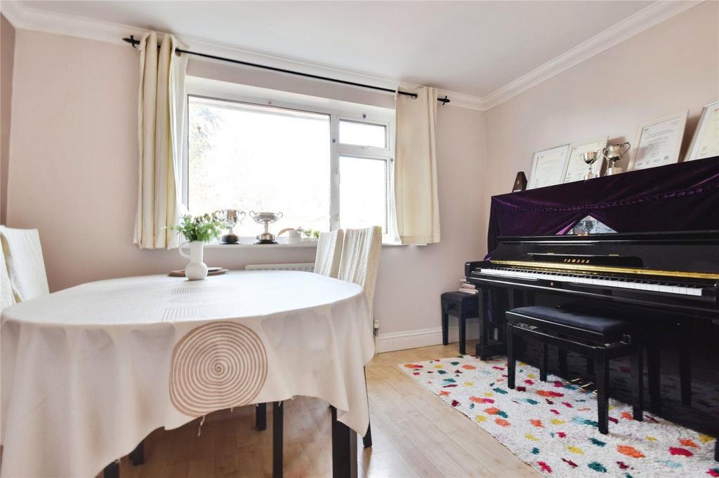 Dining Room/Bedroom