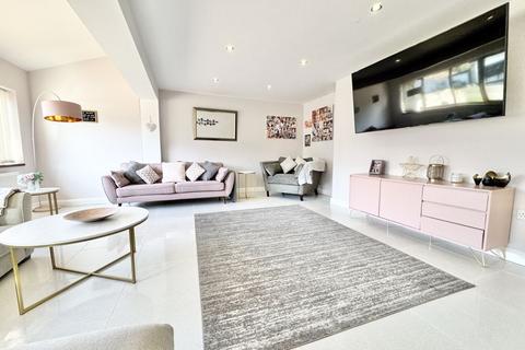 4 bedroom detached house for sale, 42 Abbotts Oak Drive, Coalville LE67