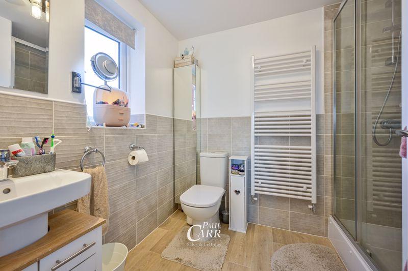 Master En-Suite