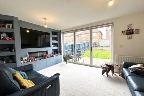 9 Battle Grove, Pontefract, WF8 4GF