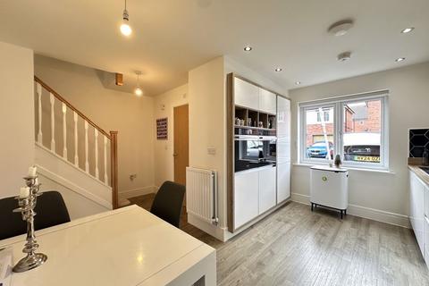 9 Battle Grove, Pontefract, WF8 4GF