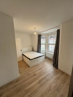 Cairns' Crescent, Bristol BS2