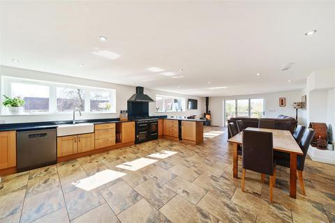 undefined, East Road, Tetford, Horncastle, LN9 6QQ