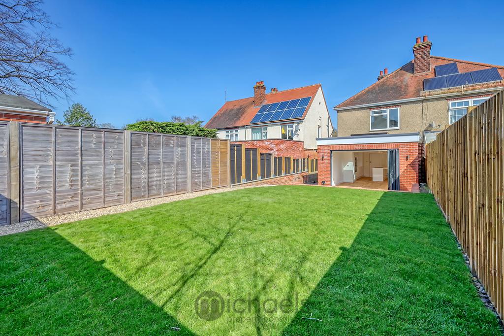 Outside, Garden &amp; Parking