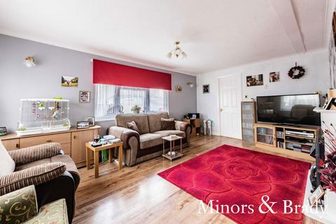 2 bedroom lodge for sale, Butt Lane, Burgh Castle