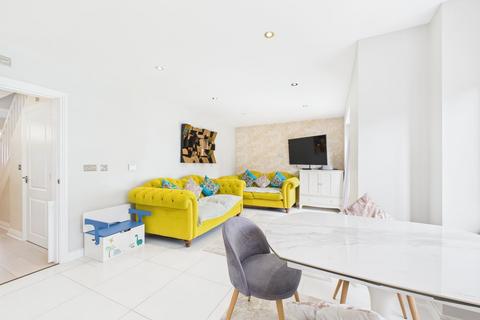 3 Thistle Croft, Astley, Manchester, M29 7SY