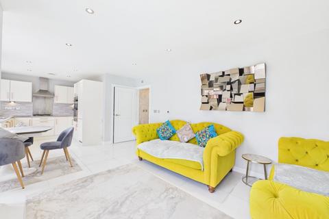 3 Thistle Croft, Astley, Manchester, M29 7SY