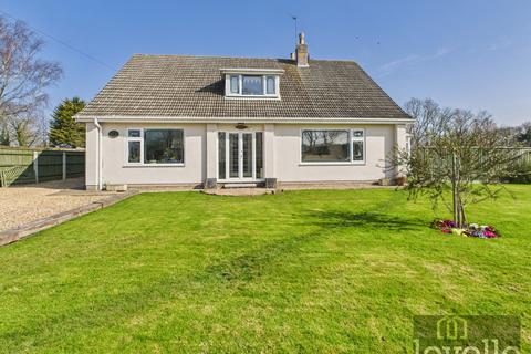 4 bedroom detached bungalow for sale, saltfleet road , Theddlethorpe LN12