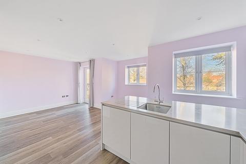 2 bedroom apartment for sale, Limpsfield Road, Warlingham CR6