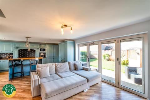 1b Coppice Avenue, Hatfield, Doncaster, DN7 6AH
