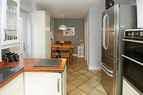 5 bedroom detached house for sale, Bayley Hills, Edgmond, Newport