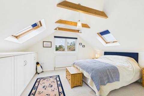 3 Capel Close, Kingsgate, Broadstairs, CT10 3LR