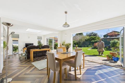 3 Capel Close, Kingsgate, Broadstairs, CT10 3LR